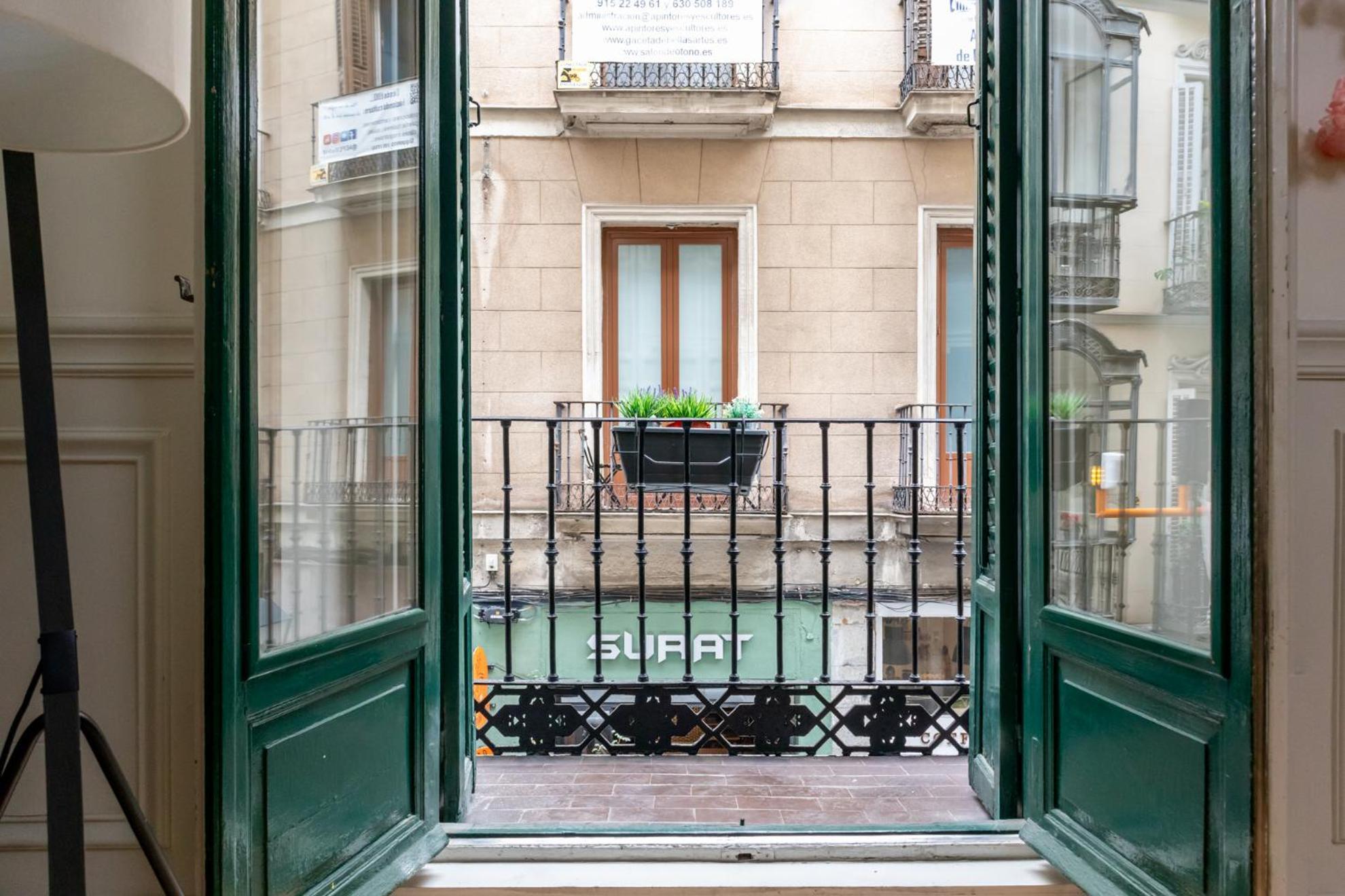 Ever House - Chueca-Gran Via Мадрид Екстериор снимка