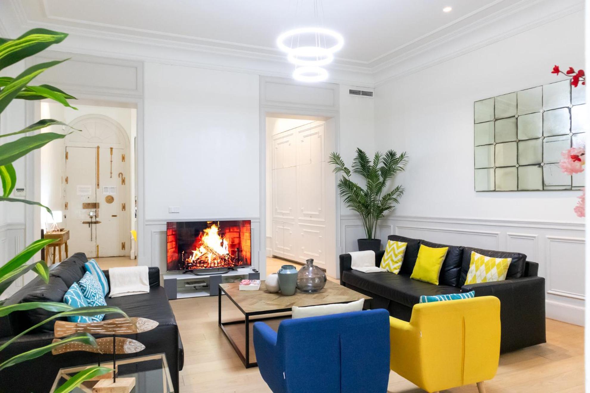 Ever House - Chueca-Gran Via Мадрид Екстериор снимка