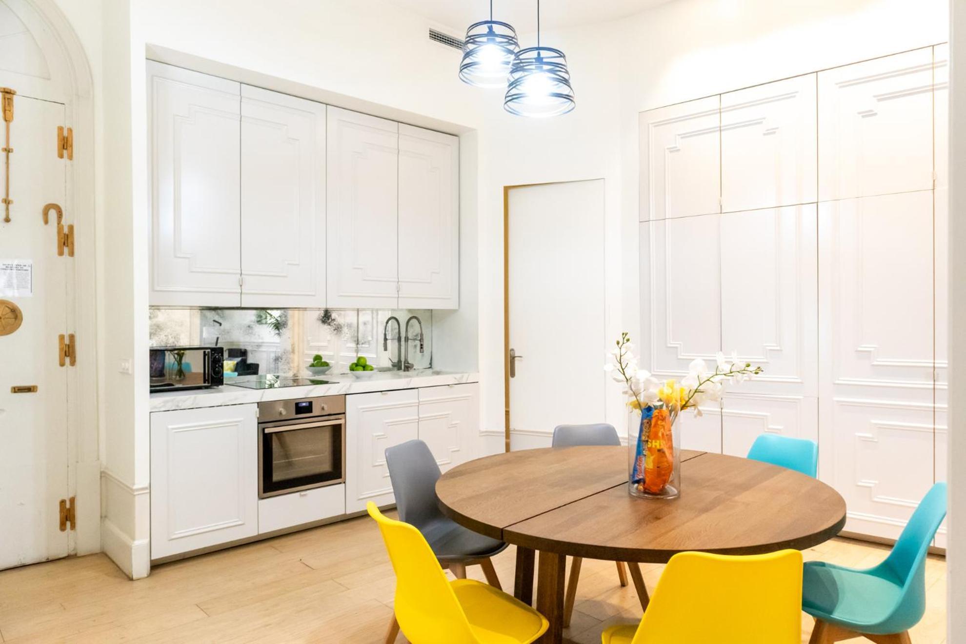 Ever House - Chueca-Gran Via Мадрид Екстериор снимка